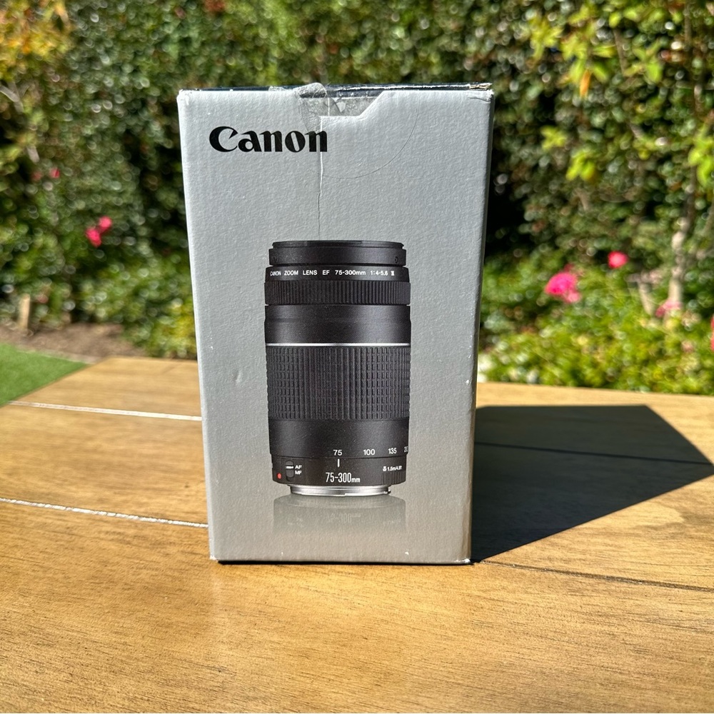 Canon EF 75-300mm f/4-5.6 lll
